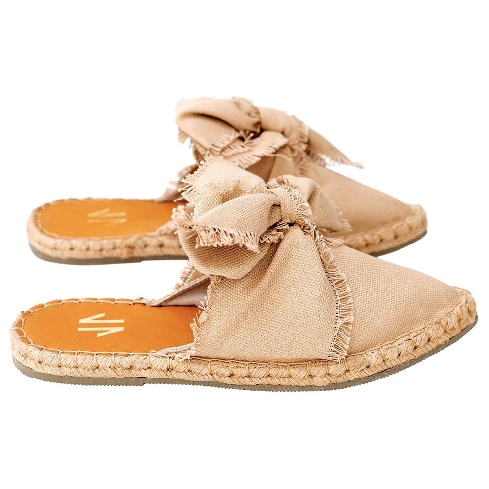 Mules Silvia Cobos Lucia Beige size 9 (NEW!)